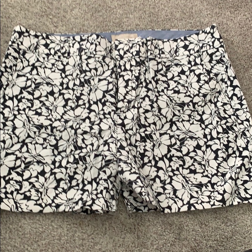 Banana Republic print shorts
